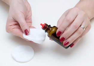 the hydrogen peroxide against the fungus